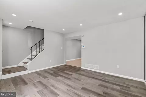 Living - 4812 Melbourne Rd, Baltimore, MD 21229 photo 1 of 1