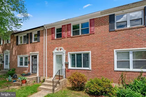 Exterior - 4812 Melbourne Rd, Baltimore, MD 21229 photo 3 of 6