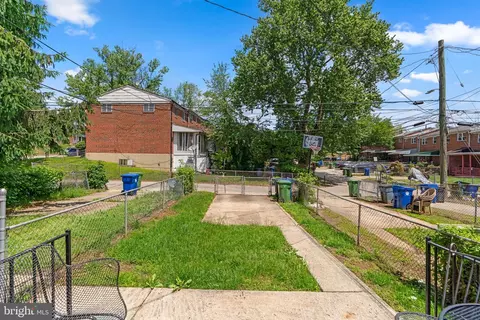 Exterior - 4812 Melbourne Rd, Baltimore, MD 21229 photo 4 of 6
