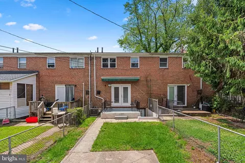 Exterior - 4812 Melbourne Rd, Baltimore, MD 21229 photo 5 of 6