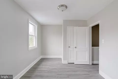 Bedroom - 3915 Rokeby Rd, Baltimore, MD 21229 photo 2 of 4