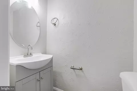 Bath - 3915 Rokeby Rd, Baltimore, MD 21229 photo 1 of 5