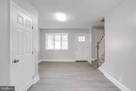 Living - 3915 Rokeby Rd, Baltimore, MD 21229 photo 3 of 3