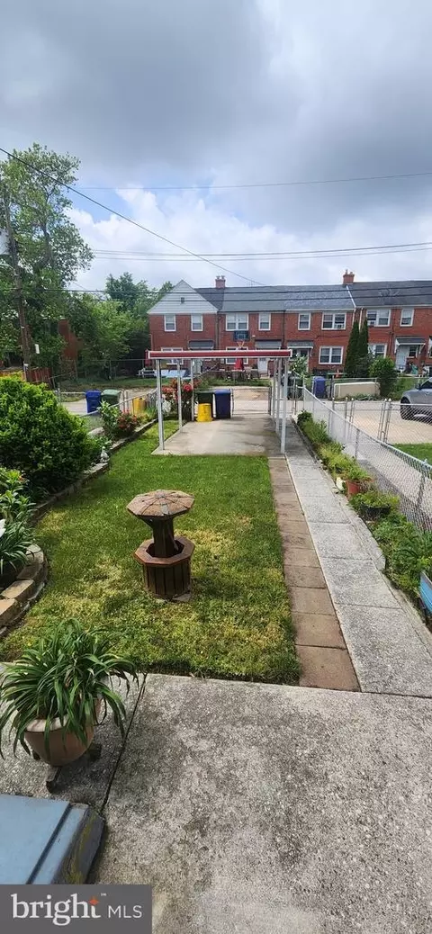 1625 Gleneagle Rd, Baltimore, MD 21239 photo 3
