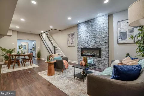 958 N Franklintown Rd, Baltimore, MD 21216