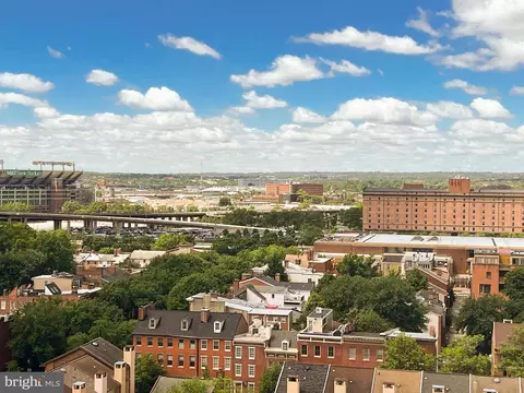 View/Area - 10 E Lee St #1009, Baltimore, MD 21202 photo 2 of 4