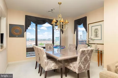 Dining - 10 E Lee St #1009, Baltimore, MD 21202 photo 1 of 2