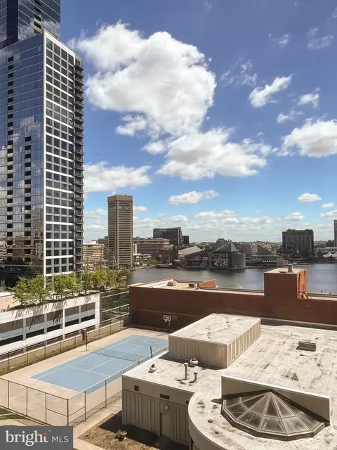 View/Area - 10 E Lee St #1009, Baltimore, MD 21202 photo 3 of 4