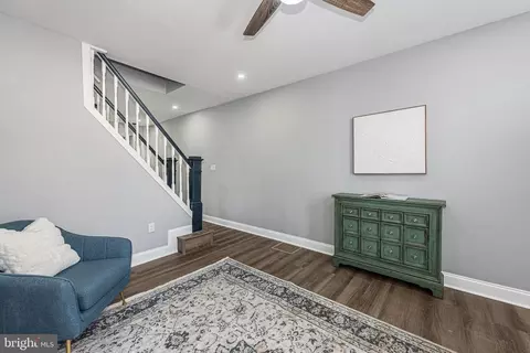 Entry Way - 1639 N Wolfe St, Baltimore, MD 21213 photo 3 of 7