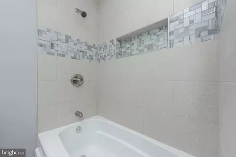 Bath - 1639 N Wolfe St, Baltimore, MD 21213 photo 2 of 3