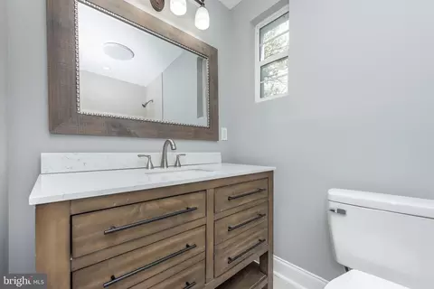 Bath - 1639 N Wolfe St, Baltimore, MD 21213 photo 1 of 3