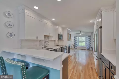 Kitchen - 129 Fireside Cir, Baltimore, MD 21212 photo 2 of 8