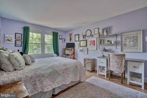 Bedroom - 129 Fireside Cir, Baltimore, MD 21212 photo 5 of 6