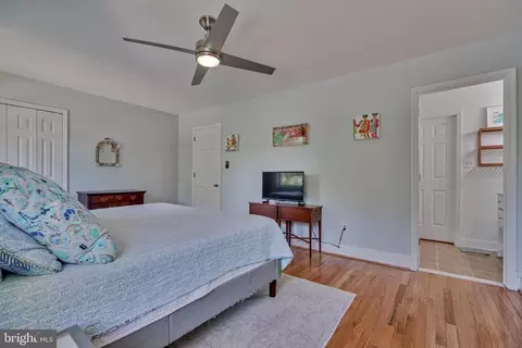 Bedroom - 129 Fireside Cir, Baltimore, MD 21212 photo 3 of 6