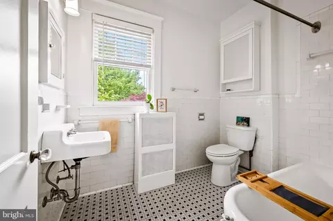 425 Wingate Rd, Baltimore, MD 21210 photo 23