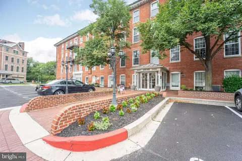 2639 Boston St #206, Baltimore, MD 21224