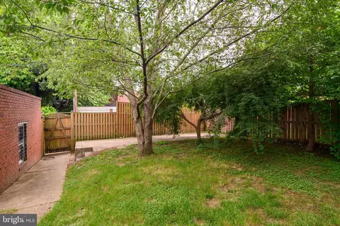 Exterior - 1205 Windemere Ave, Baltimore, MD 21218 photo 7 of 10