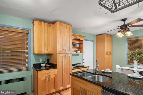 Kitchen - 1205 Windemere Ave, Baltimore, MD 21218 photo 3 of 4