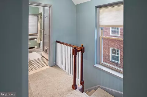 Entry Way - 1205 Windemere Ave, Baltimore, MD 21218 photo 2 of 4