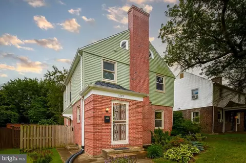 Exterior - 1205 Windemere Ave, Baltimore, MD 21218 photo 3 of 10