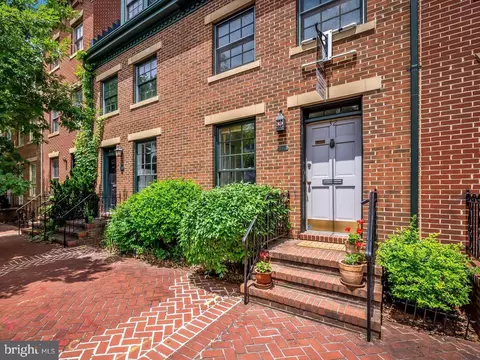 32 E Montgomery St, Baltimore, MD 21230