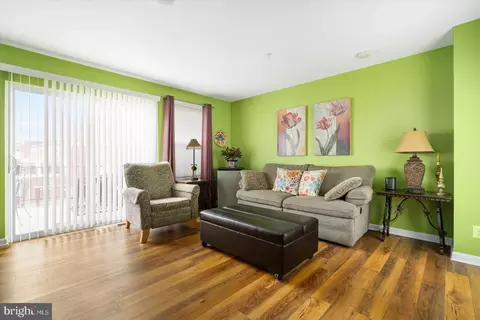 Living - 4646 Dillon Pl, Baltimore, MD 21224 photo 1 of 2
