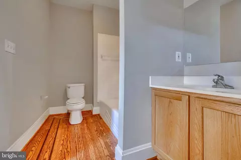 Bath - 33 E Ostend St, Baltimore, MD 21230 photo 1 of 3