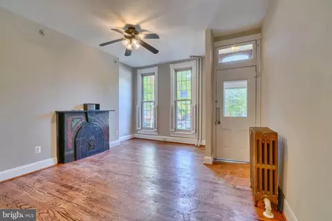 Living - 33 E Ostend St, Baltimore, MD 21230 photo 1 of 7