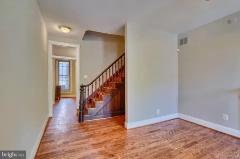 Entry Way - 33 E Ostend St, Baltimore, MD 21230 photo 1 of 6