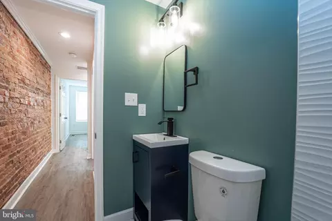 Entry Way - 2808 Fox St, Baltimore, MD 21211 photo 5 of 6
