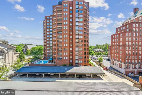 3801 Canterbury Rd #602, Baltimore, MD 21218