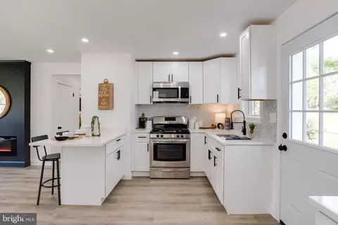 4907 Gilray Dr, Baltimore, MD 21214 photo 10