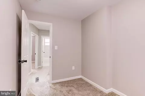 Entry Way - 5 Abington Ave, Baltimore, MD 21229 photo 5 of 5