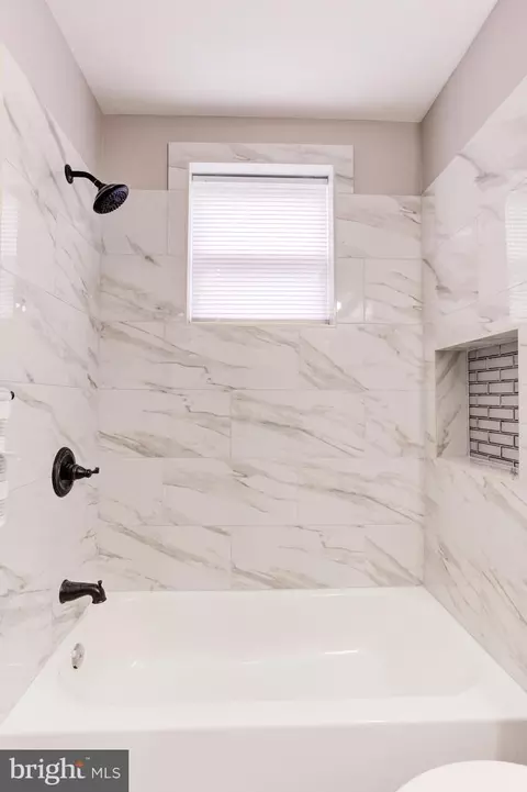 Bath - 5 Abington Ave, Baltimore, MD 21229 photo 2 of 4