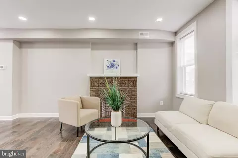 Living - 5 Abington Ave, Baltimore, MD 21229 photo 5 of 5
