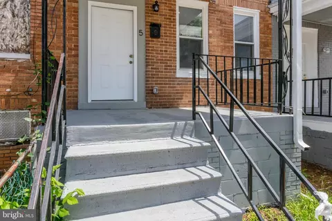 Exterior - 5 Abington Ave, Baltimore, MD 21229 photo 3 of 4