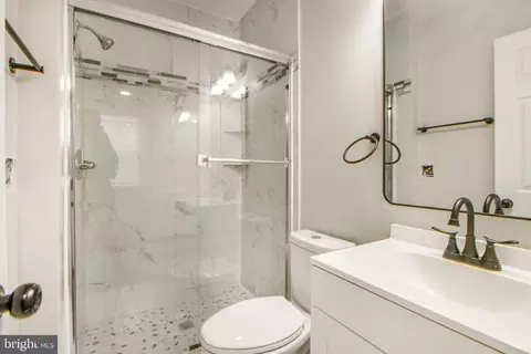 Bath - 3123 Normount Ave, Baltimore, MD 21216 photo 5 of 5