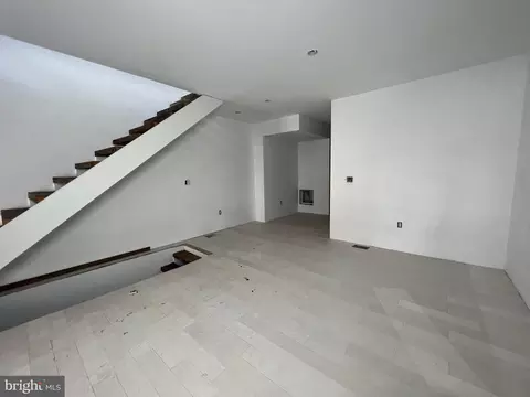 522 N Gilmor St, Baltimore, MD 21223 photo 3