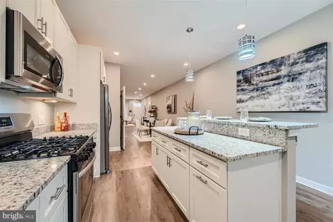 Entry Way - 838 Harlem Ave, Baltimore, MD 21201 photo 6 of 10