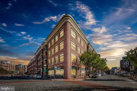 1500 Thames St #402, Baltimore, MD 21231