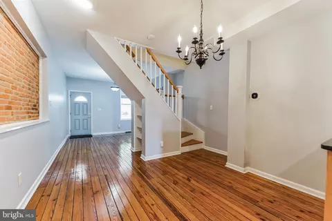 Entry Way - 3336 Chestnut Ave, Baltimore, MD 21211 photo 2 of 6