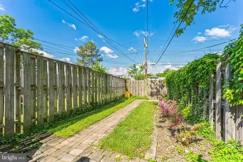 Exterior - 3336 Chestnut Ave, Baltimore, MD 21211 photo 6 of 7