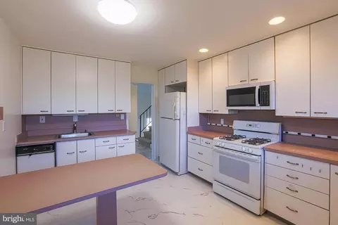 Kitchen - 5901 Simmonds Ave, Baltimore, MD 21215 photo 1 of 4