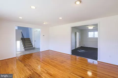 Living - 5901 Simmonds Ave, Baltimore, MD 21215 photo 4 of 5