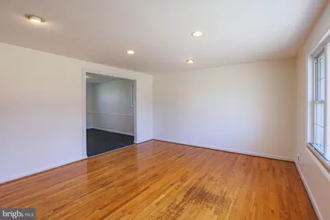 Living - 5901 Simmonds Ave, Baltimore, MD 21215 photo 2 of 5
