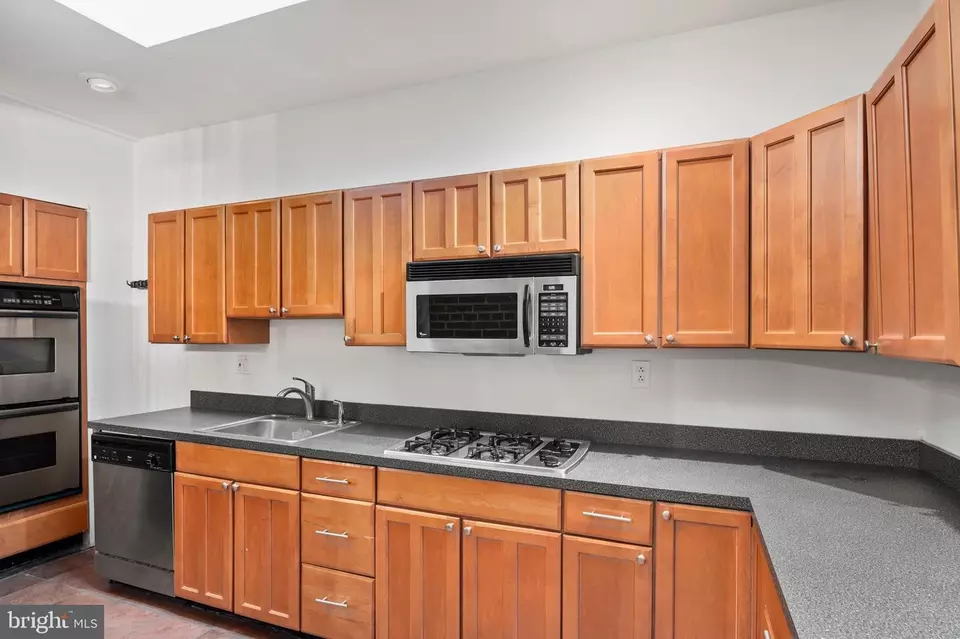 Kitchen - 808 Hollins St, Baltimore, MD 21201 photo 1 of 2