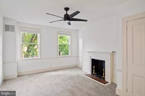 Bedroom - 808 Hollins St, Baltimore, MD 21201 photo 1 of 5