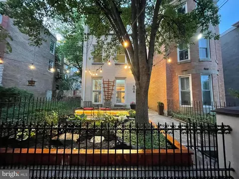 Exterior - 808 Hollins St, Baltimore, MD 21201 photo 1 of 11