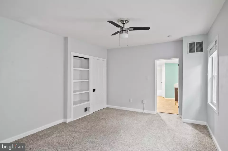 Bedroom - 808 Hollins St, Baltimore, MD 21201 photo 5 of 5