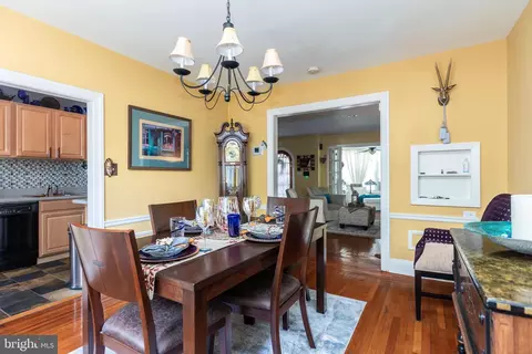 Dining - 3613 Yolando Rd, Baltimore, MD 21218 photo 3 of 3